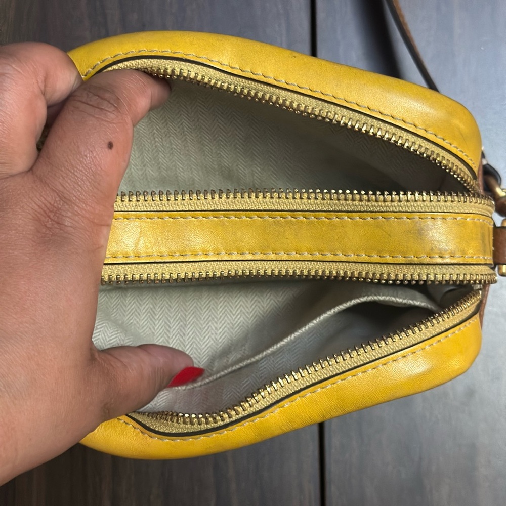 Cross over purse for sale - Picture 3 of 3